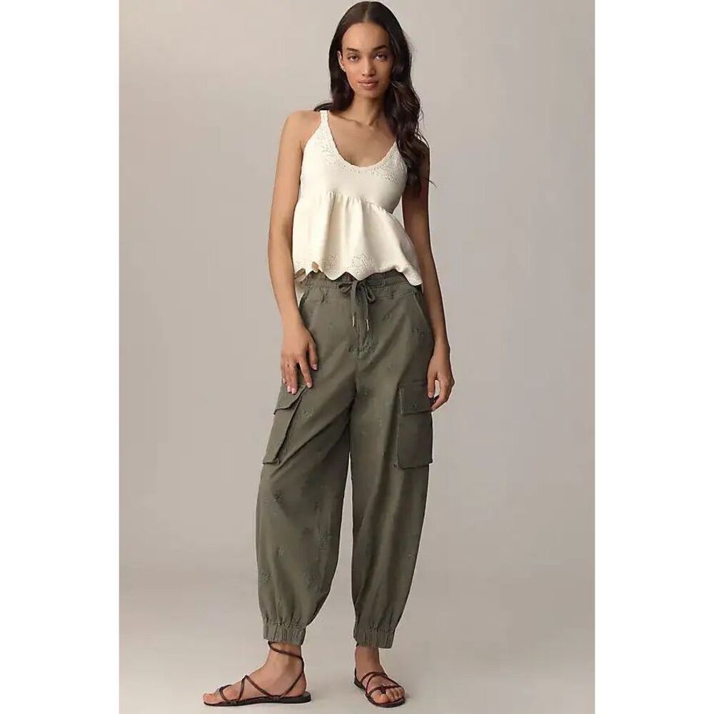 New Amthropologie PILCRO Ditsy Embroidered Cargo Pants Size L